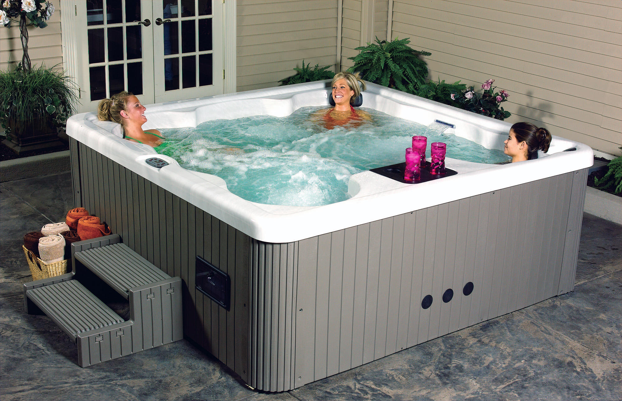 Гидромассажный SPA-бассейн